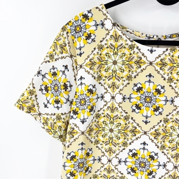 ✅ Lulus Dandy Lion Yellow Boho Print Shift Dress SMALL - Picture 3 of 7